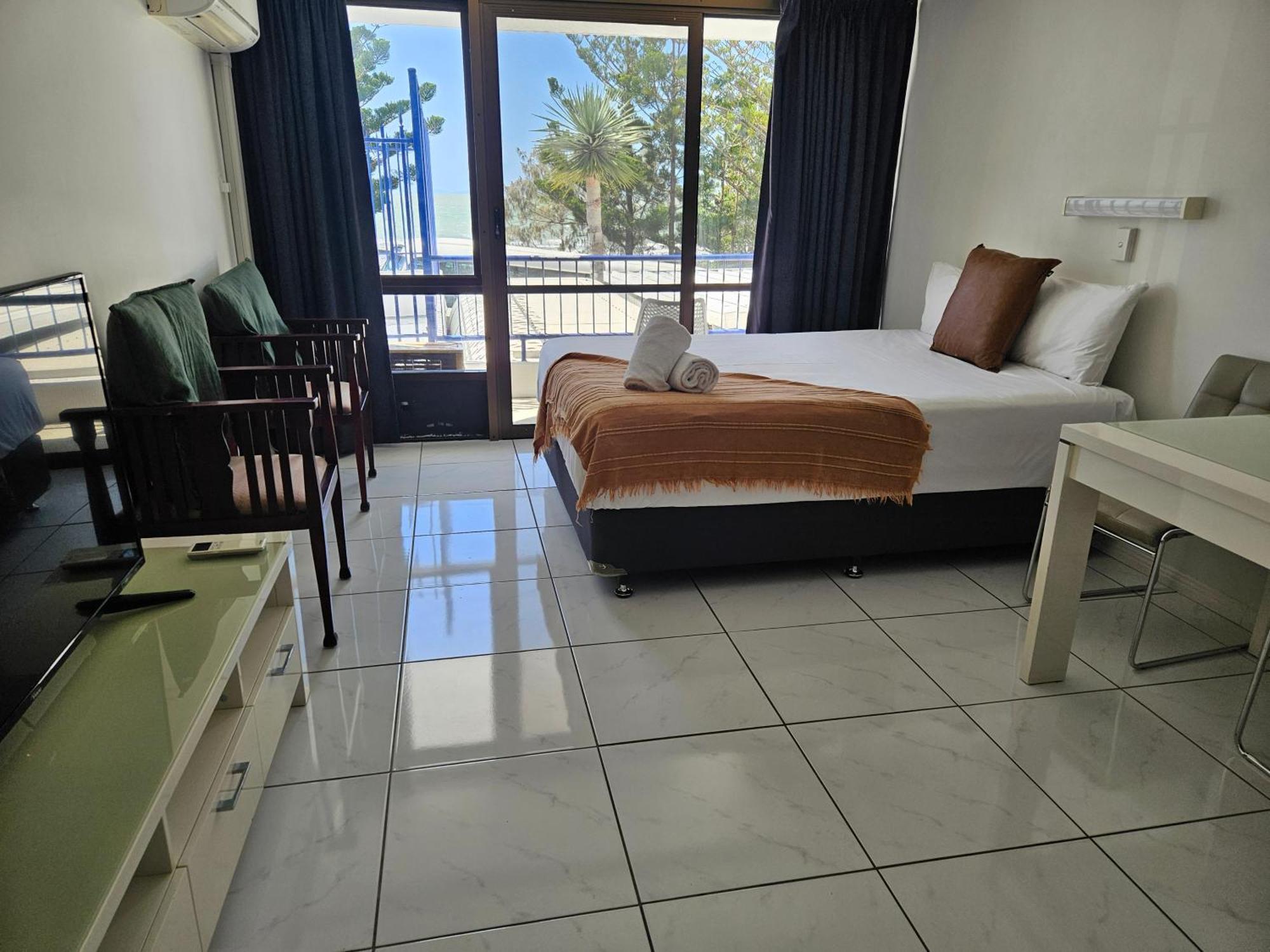Bayview Tower Hotel Yeppoon Exterior photo