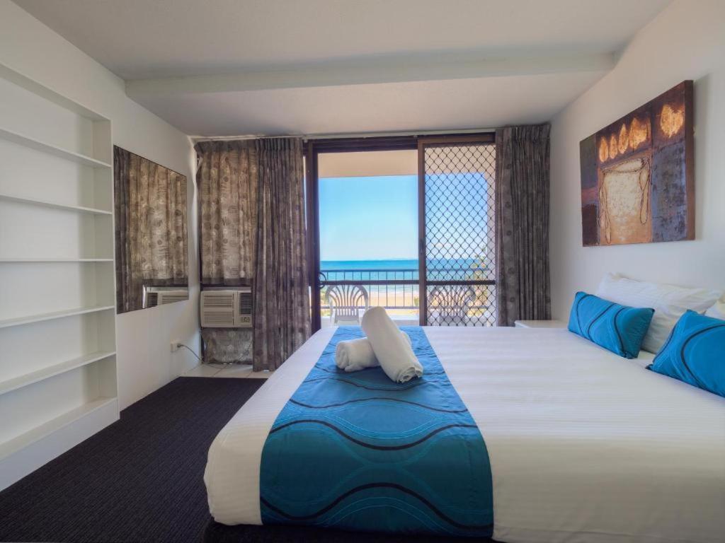 Bayview Tower Hotel Yeppoon Exterior photo