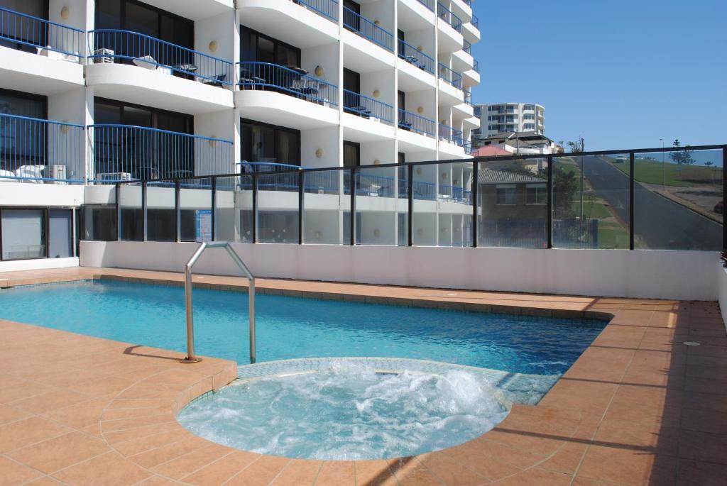 Bayview Tower Hotel Yeppoon Exterior photo